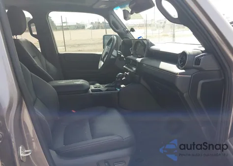 2024 Toyota Land Cruiser 1958/First Edition z USA, uszkodzony, nr VIN JTEABFAJ9RK003856